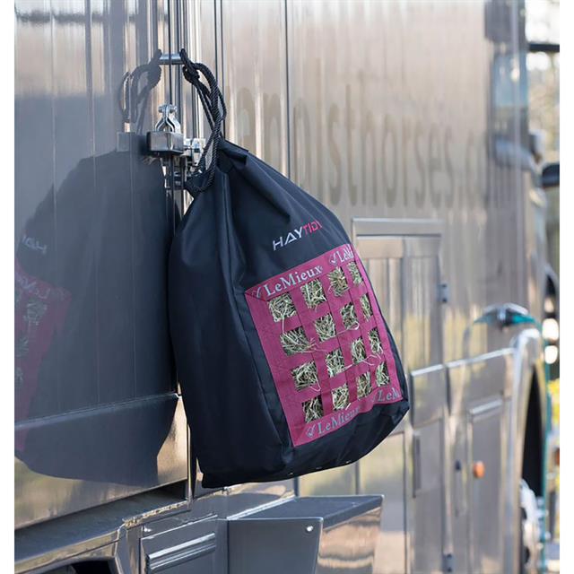 Hay Bag LeMieux Black