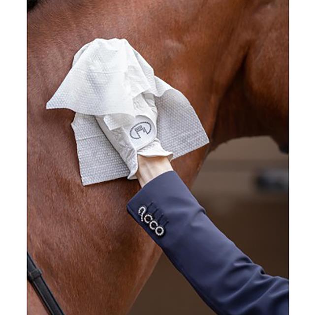 Horse Wipes Natural Clean White