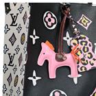 Key Charm Epplejeck Horse Colour Light Pink