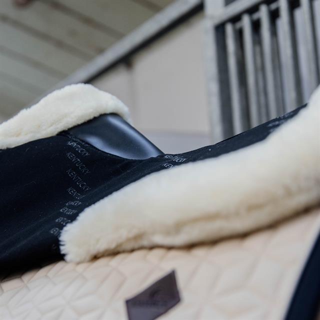 Sattelpad Sheepskin Impact Equalizer Kentucky Black