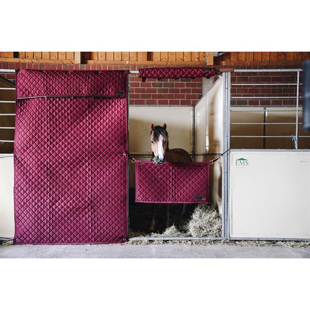 Stable Curtain Kentucky Dark Red